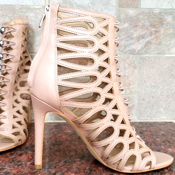 Guess booties - Picture 3 of 5